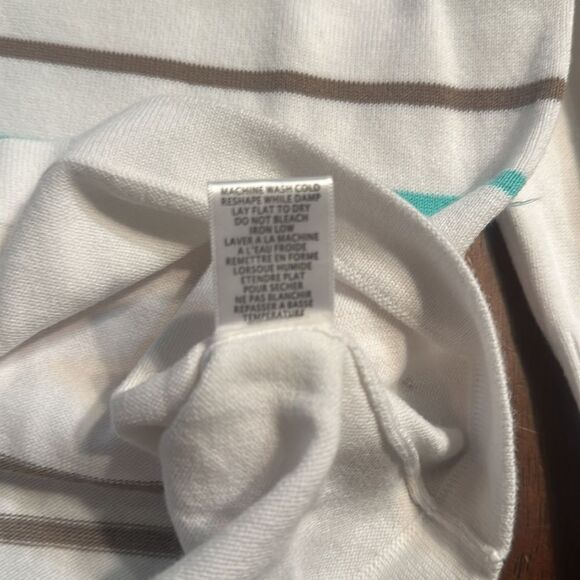 LIJA sweater S (1700) NWT - Picture 7 of 7